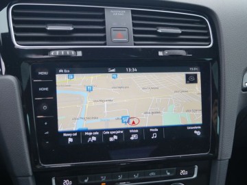 Volkswagen Golf R 2,0 TSI 310 KM DSG7 4Motion &ndash; Więcej Golfa w Golfie